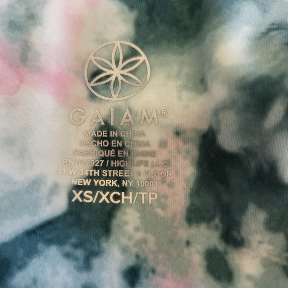 NWT Women XS GAIAM OM-DRI Hi Rise Pocket Capri Berkley Print Exercise Yoga Pants - Picture 9 of 10